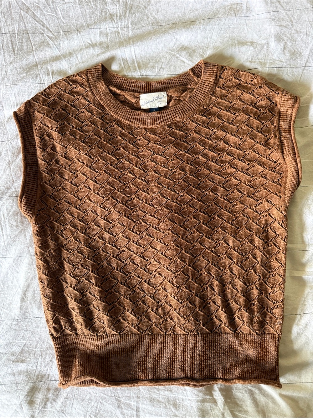 NWT! Universal Thread Brown Crewneck Sweater